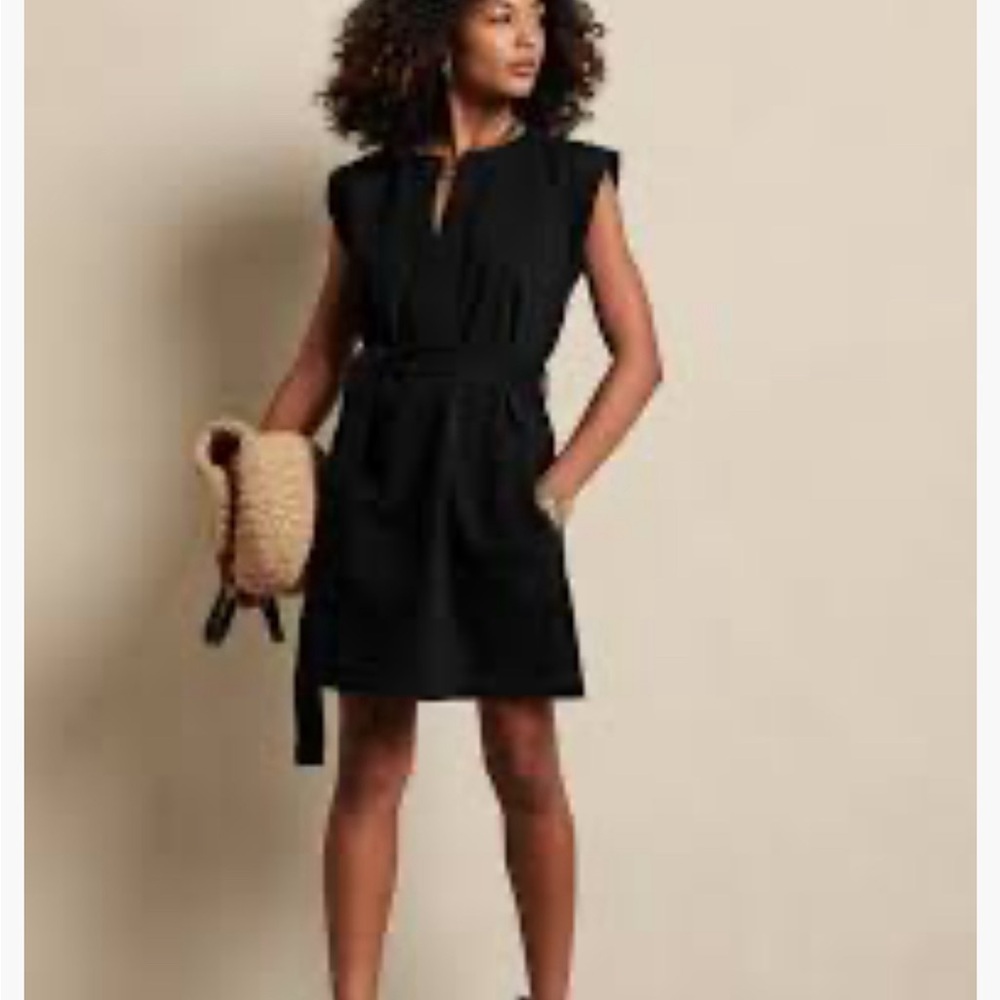 Banana Republic Factory Split Neck Belted Mini Dress size LT